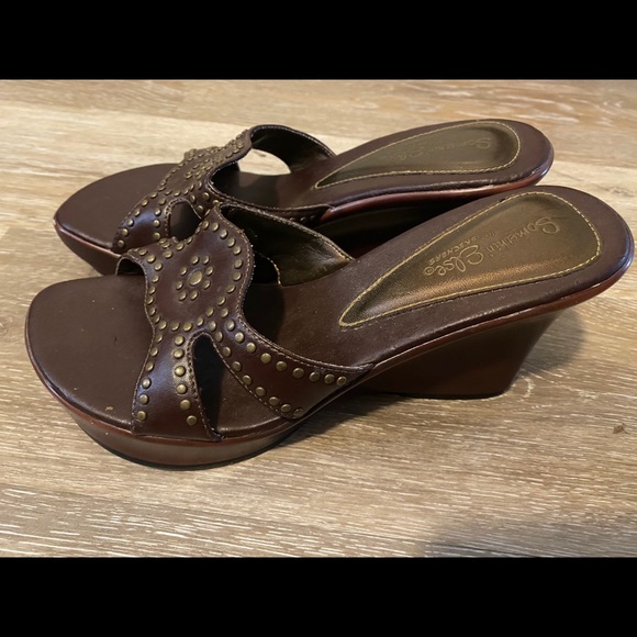 🌟Brown Stylish Slides - Picture 4 of 4